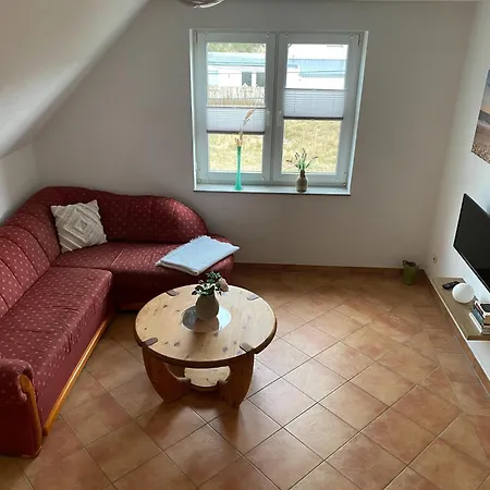 Apartment Inviting In With Garden *