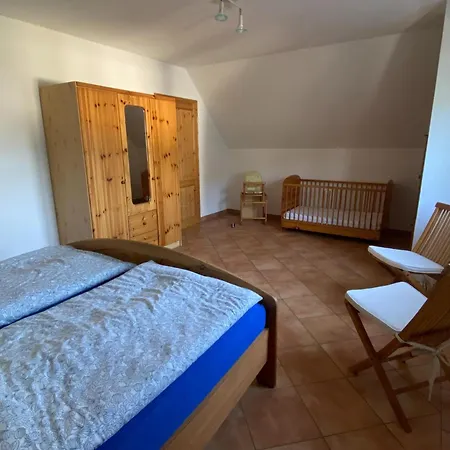 Apartment Inviting In With Garden Pruchten
