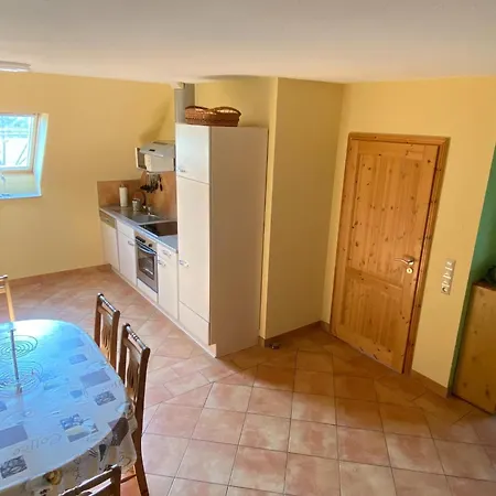 Inviting In With Garden Appartement Pruchten